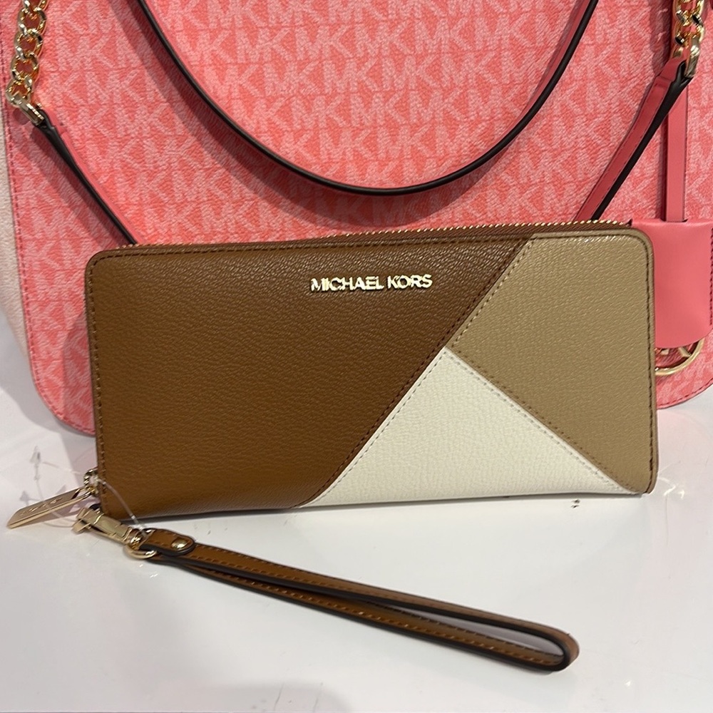 MICHAEL KORS LARGE TRAVEL CONTINENTAL WRISTLET WALLET PHONEHOLDER Luggage Multi - Picture 3 of 16